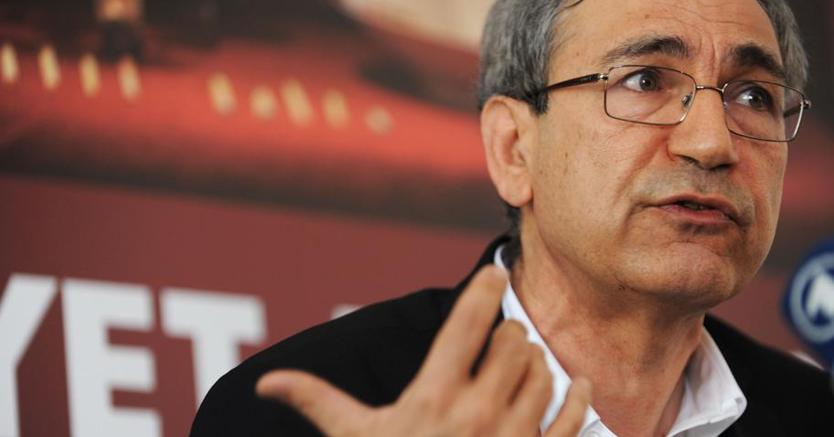 Il premio Nobel 2006 Oran Pamuk ha condannato l’arresto di Ahmet Altan  